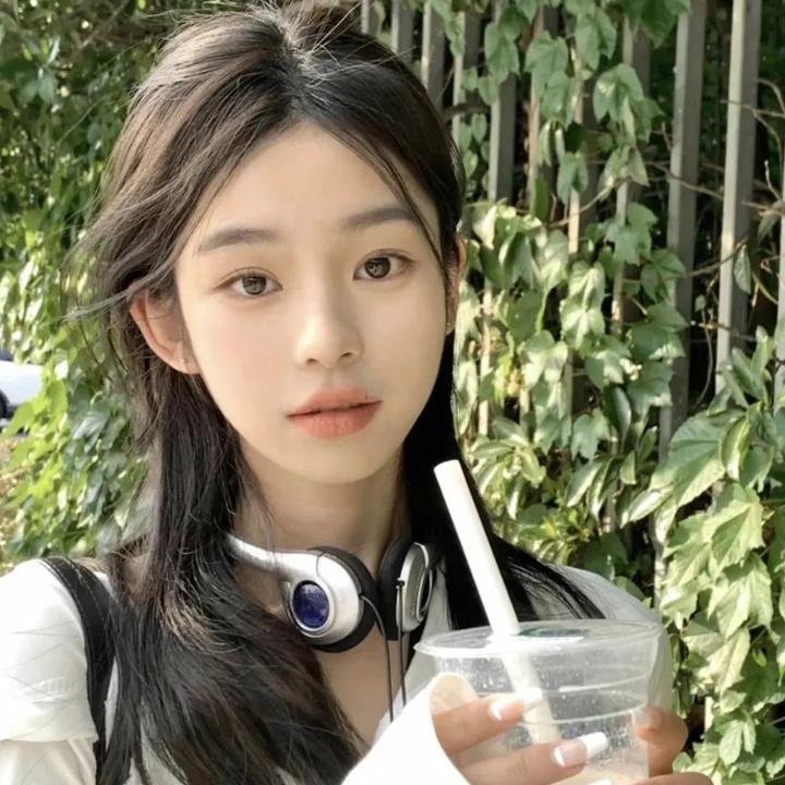 穿成古代小姑我带全家致富